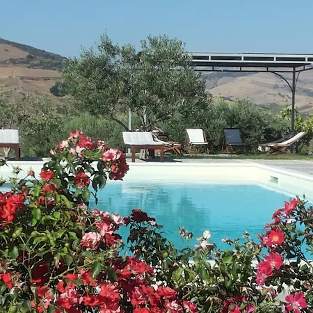 Hétvégi ház Masseria Acque Di Palermo